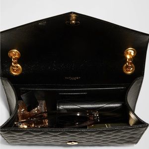 used twice maybe, no scratches or defo’s, great buy for original price